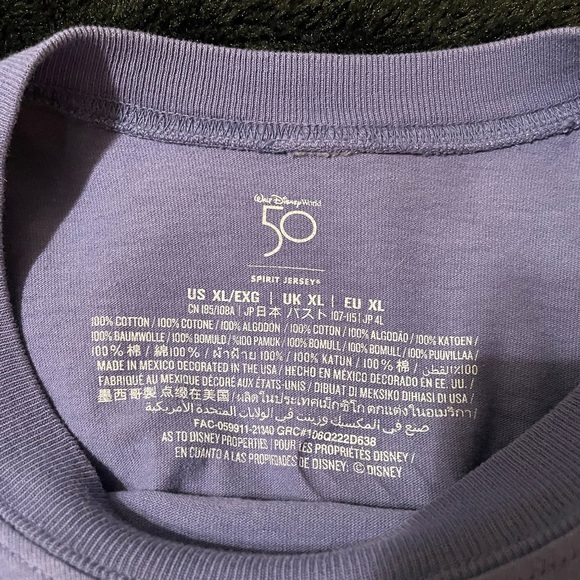 Disney World 50th anniversary spirit jersey!! - Picture 3 of 3
